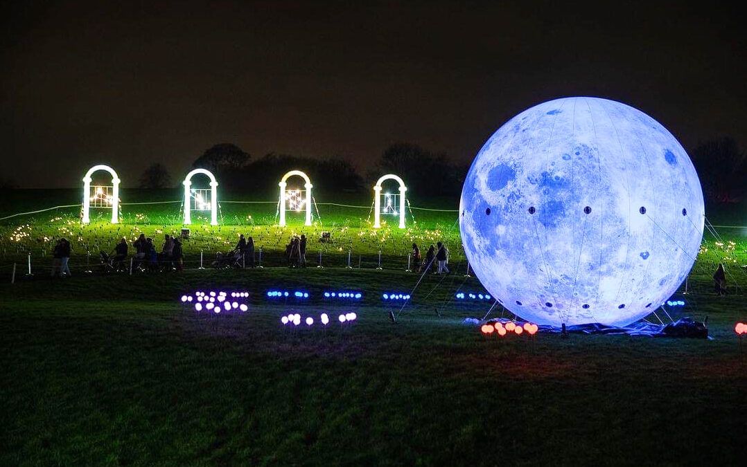 A Winter Wonderland of Light In England——Lightopia Festival